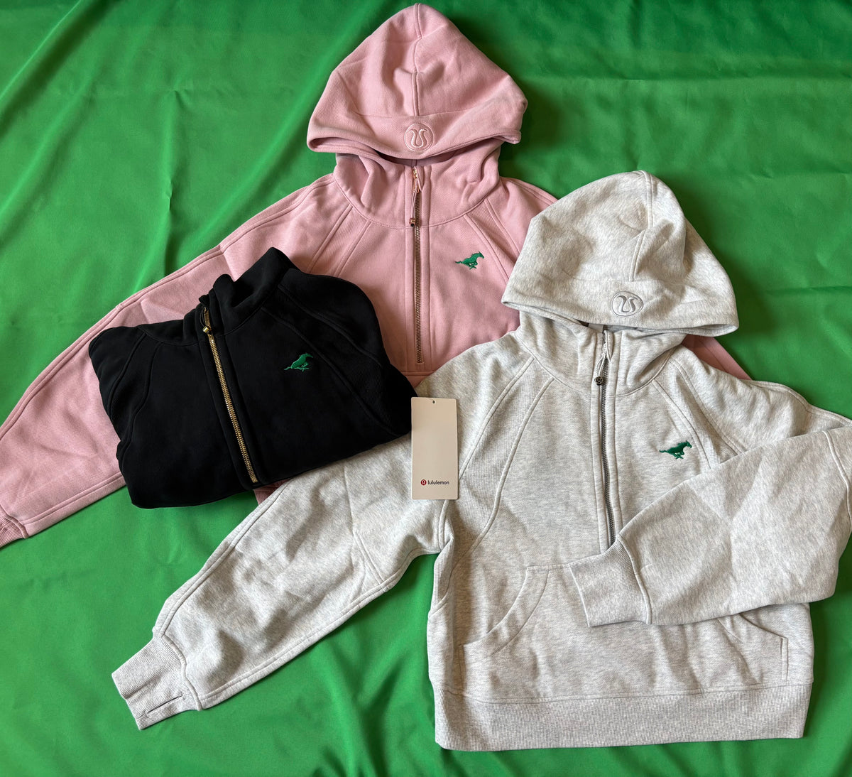 ルルレモンLululemon Hoodie パーカー　1/2ジップ lululemon 1/2 Zip Hoodie – Myers Park Swag Wagon