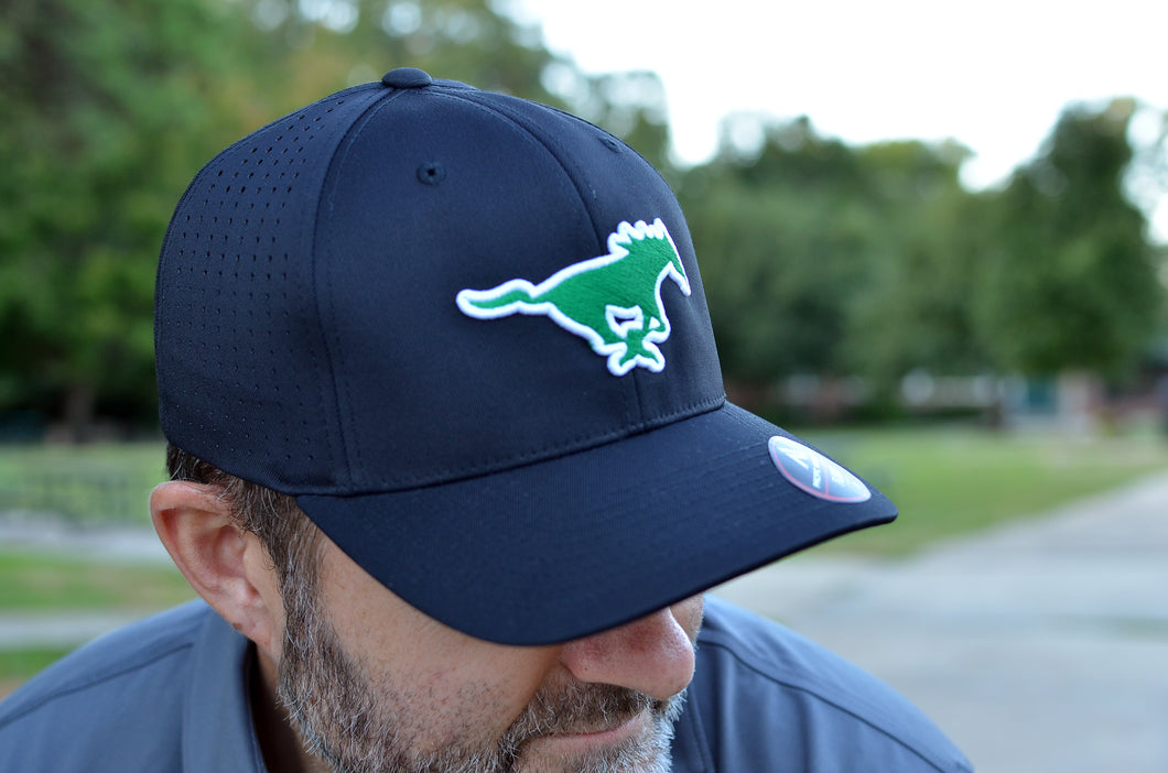 Fitted Mustang baseball hat
