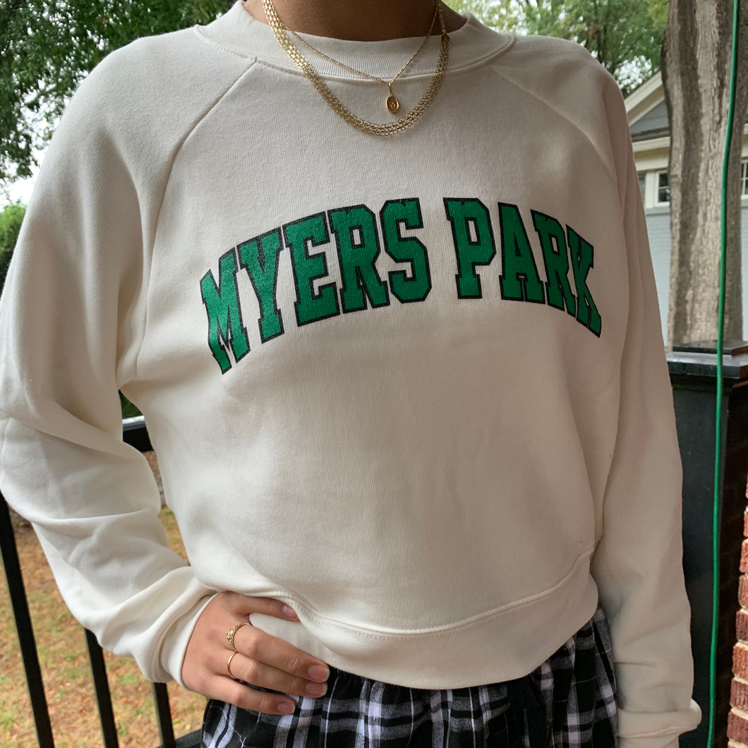 Women’s semi-cropped crewneck sweatshirt “Myers Park”